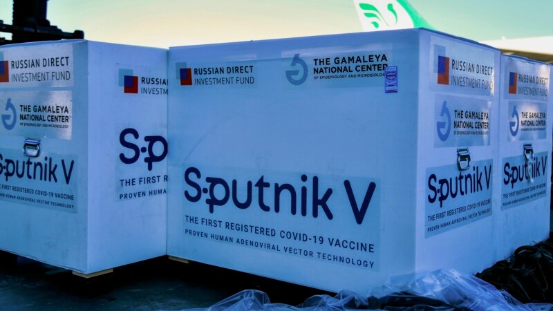 Sllovakia pranon dozat e para të vaksinës ruse