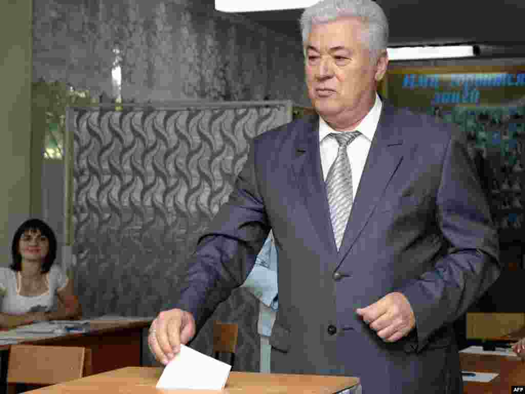 V. Voronin din nou la urne 