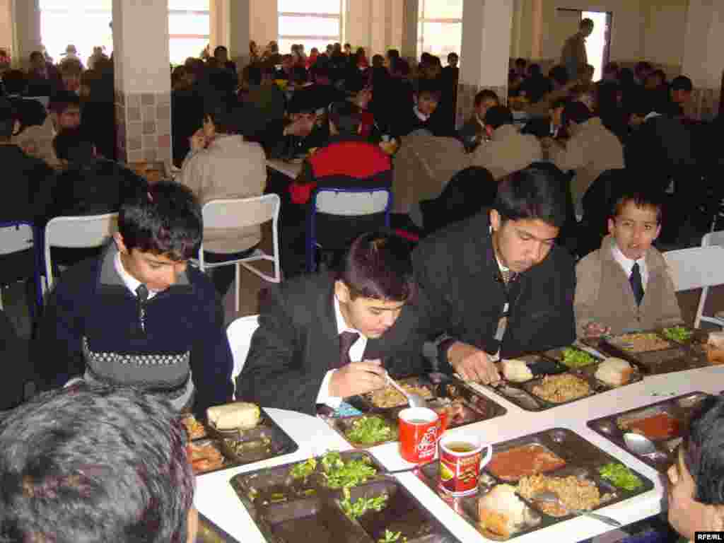 Литсей-интернатҳои тоҷикӣ-туркӣ дар Душанбе #10