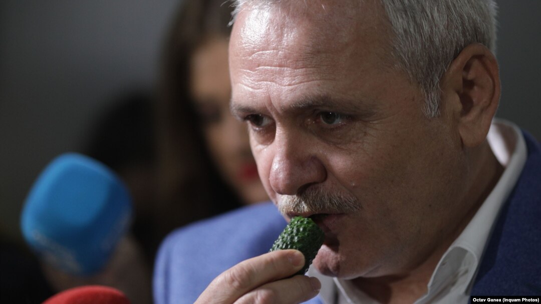 Liviu Dragnea luptând patriotic împotriva legumelor și fructelor capitaliste