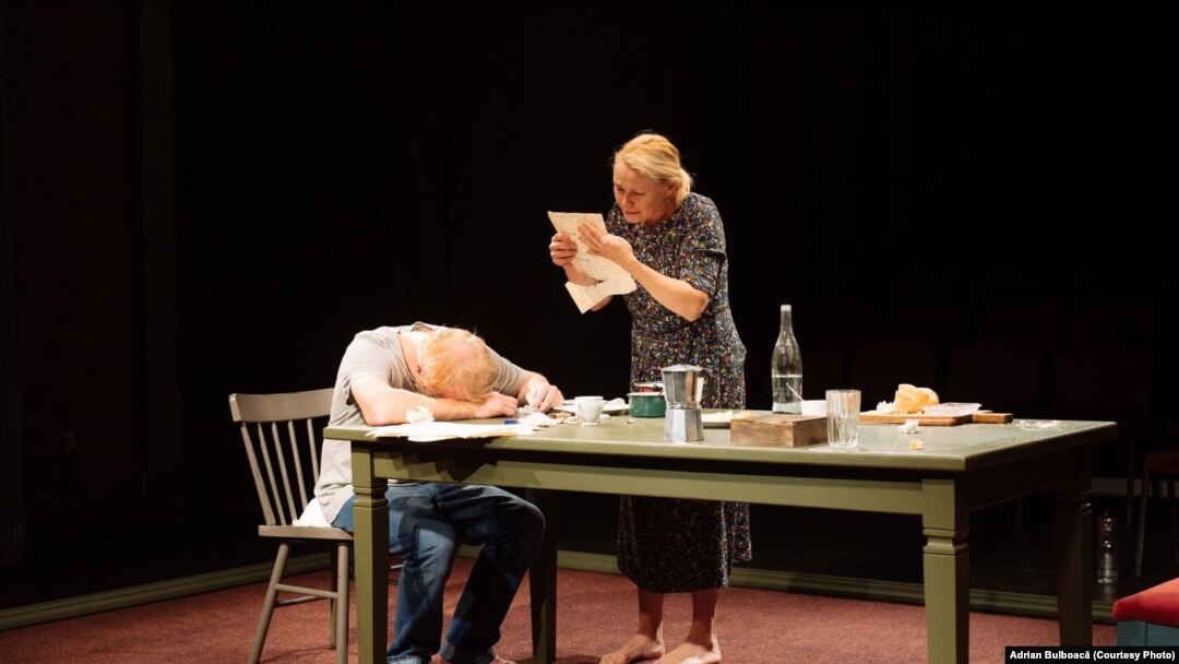 Before Breakfast, cu Mihaela Trofimov, Richard Bovnoczki 