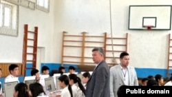 Қорақалпоғистондаги мактабларда PISA-2025 олдидан тажриба-синов жараёнлари. Ҳар бир мактабдан 56 нафар ўқувчи иштирок этган.