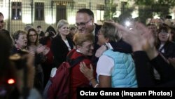 Alexandru Cumpănașu s-a lansat în cursa prezidențială după ce a fost mediatizat în calitate de rudă a uneia dintre fetele dispărute la Caracal, Alaxandra Măceșanu, despre care ancheta afirmă că a fost ucisă