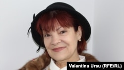 Nina Țurcanu-Furtună în studioul Europei Libere la Chișinău