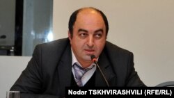 Основным объектом критики омбудсмена в прошлом году стала Главная прокуратура Грузии. В некоторых случаях расследование действительно было начато, однако конкретные результаты достигнуты не были