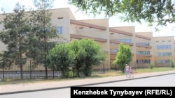Алматыдағы мектептердің бірі.