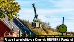 Pokretni radar u danskoj vojnoj zoni Amager, Pionegaarden, pored sela Dragoer na obali Oeresunda, između Danske i Švedske, 26. septembar 2025.