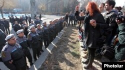 Armenia - Pro-opposition students demonstrate outside Yerevan State University against official results of the February 18 presidential election, 27Feb2013.