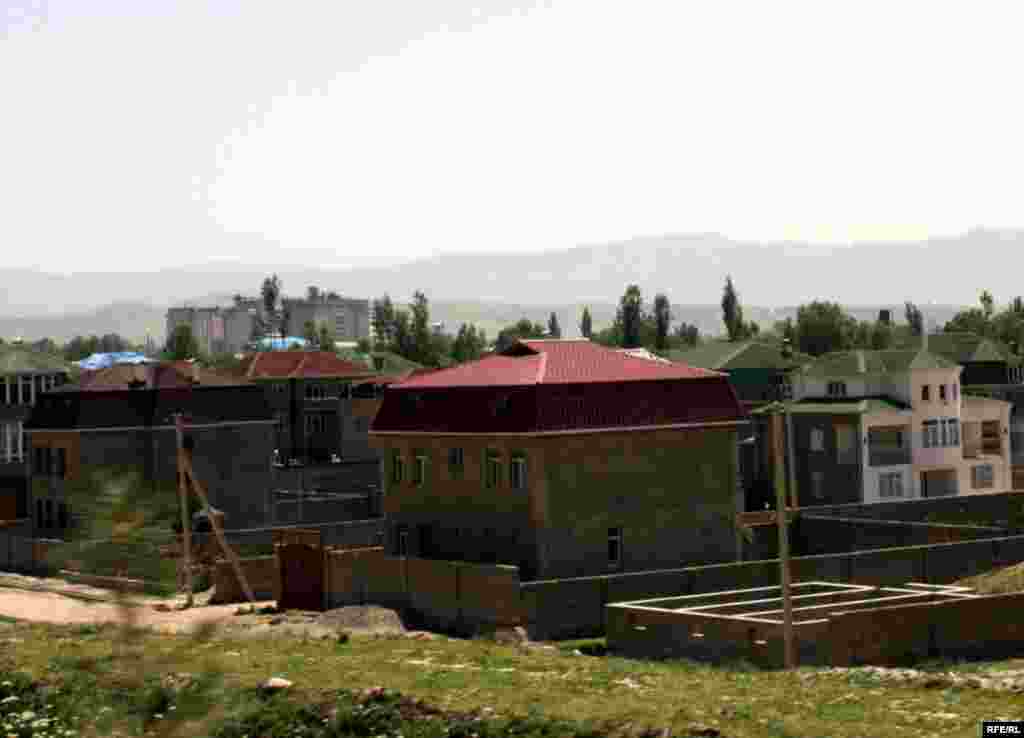 Бомпӯшиҳои рангини Душанбе #50