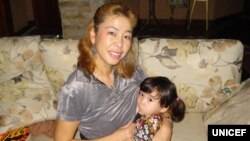 Последнее кормление грудью моей двухлетней дочери Пари, - Юкиэ Мокуо, представитель ЮНИСЕФ в Кыргызстане.