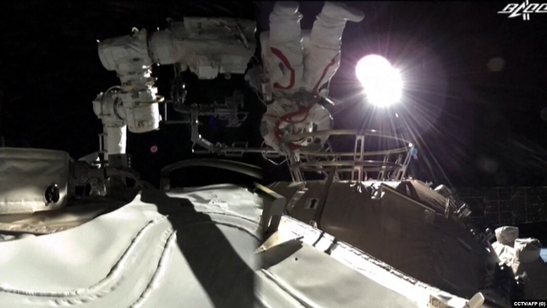 Kineski astronaut Liu Boming kod svemirske stanice Tiangong, jul 2021.