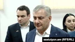 Armenia- Businessman and opposition leader Samvel Karapetian arrives for a court hearing in Yerevan, April 17, 2026.