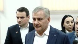 Կարապետյանը հերքում է, թե իրենք ընտրակաշառք են բաժանում