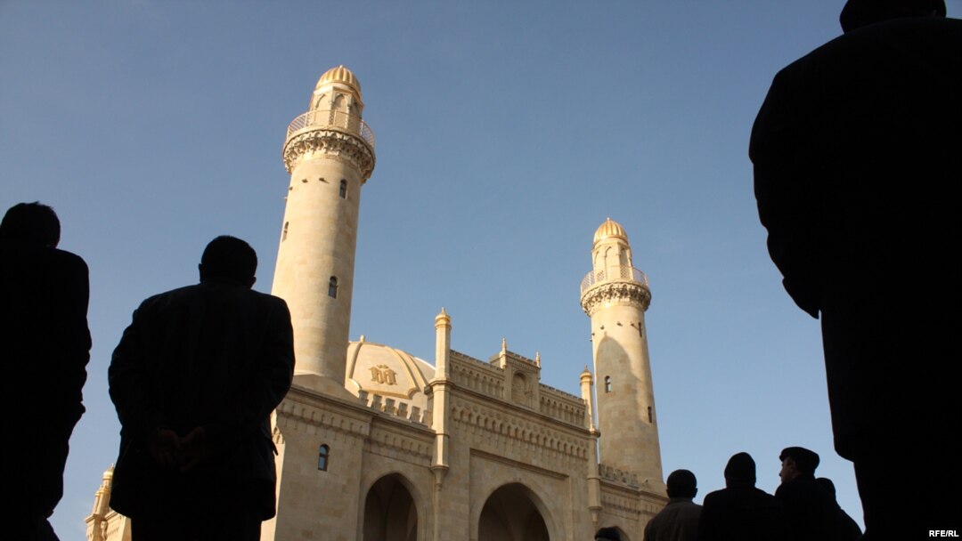 Azerbaijan – Taza Pir Mosque in Baku, 22Jun2010