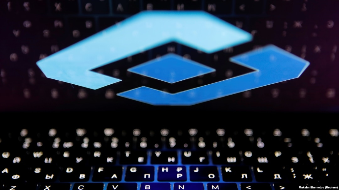 În 2019, parlamentarii ruși au adoptat mai multe amendamente care au extins capacitatea Roskomnadzor de a pune pe lista neagră și de a bloca site-urile și de a urmări VPN-urile care ajută oamenii să evite cenzura și să-și protejeze identitatea și locația.