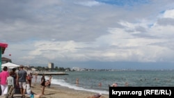 Пляж в Феодосии. Крым, август 2024 года