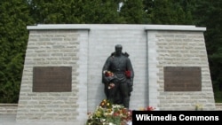 Пам'ятник «Бронзовий солдат» у Таллінні 