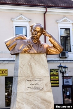 Пам'ятник Тарасу Шевченку в румунському місті Сигіті