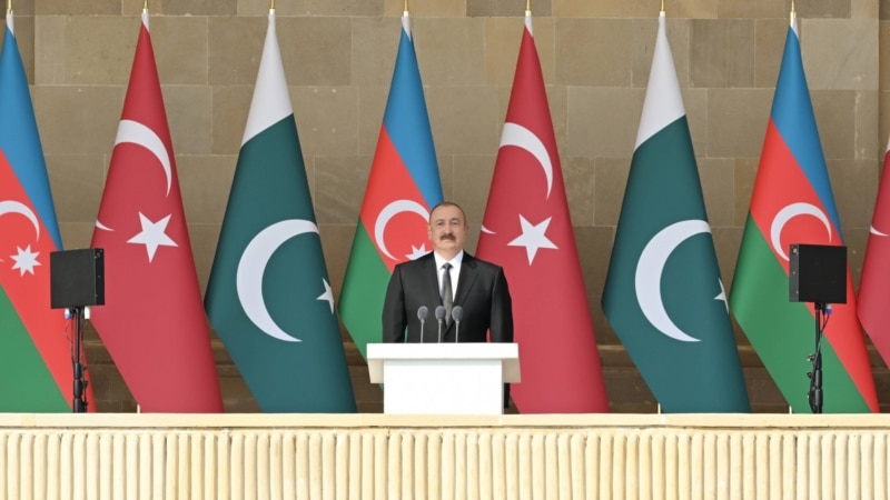 Azerbajdžanski predsednik Alijev poudaril podporo Turčije in Pakistana med drugo karabaško vojno