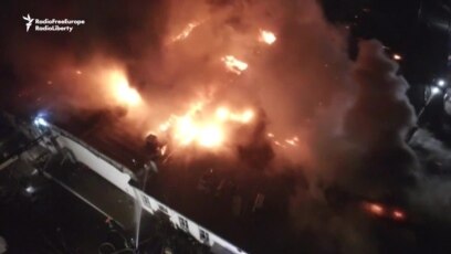 Eight Firefighters Die In Moscow Warehouse Blaze