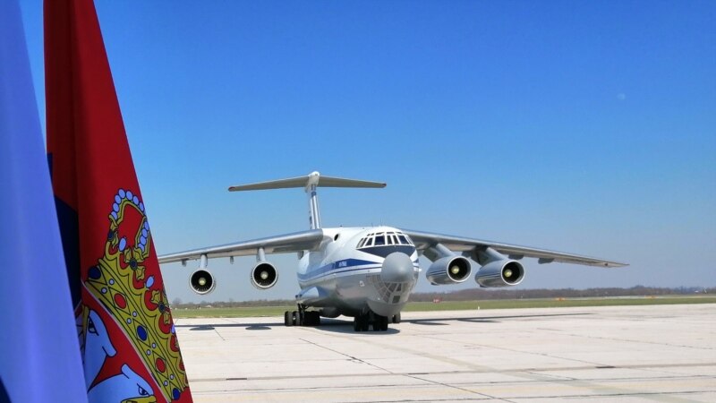U Beograd stigao prvi avion sa pomoći iz Rusije