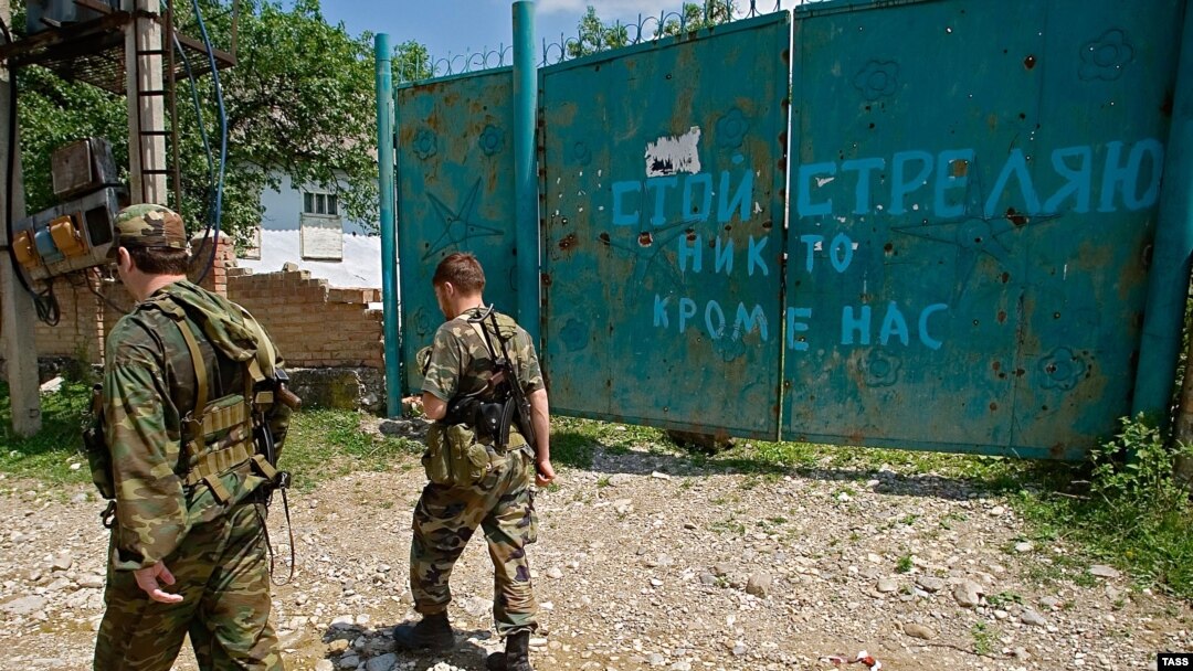 An archive photo of troops in the village of Dyshne-Vedeno in southeastern Chechnya