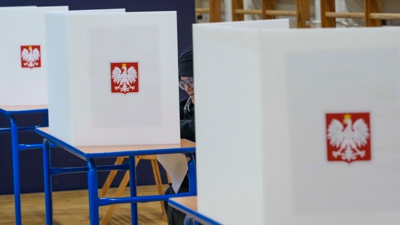 Оппозиция объявила о победе на выборах в Польше