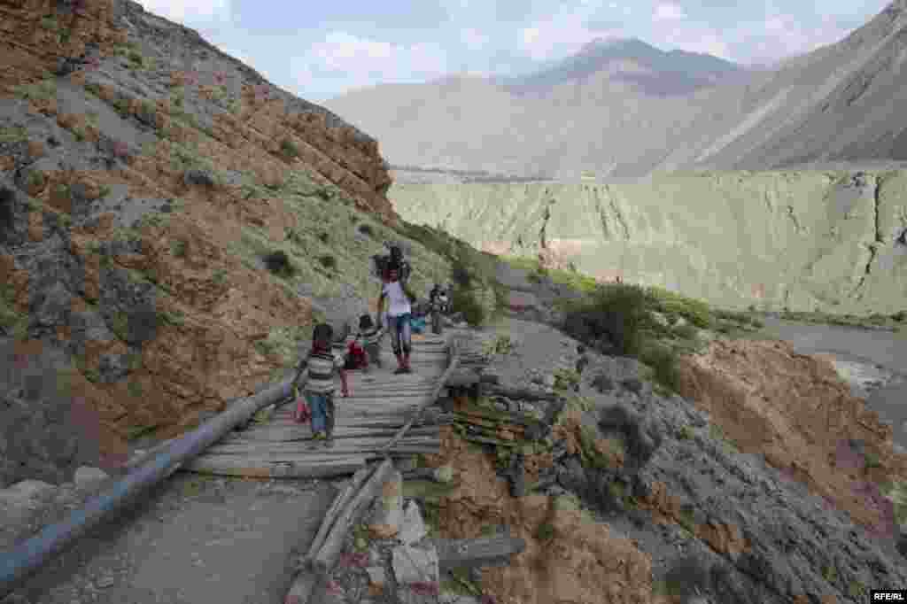 Вақте роҳ нест... #84