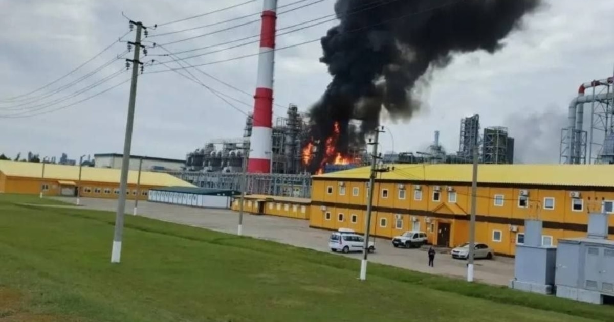 უკრაინა აგრძელებს რუსეთის ნავთობობიექტებზე დარტყმებს - "დიდი ხანია, რუსეთს შევთავაზეთ ამ ომის დასრულება"