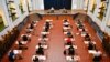 Berlin - elevii din clasa a 12-ea la examenul de bacalaureat, in noile condiții de pandemie de coronavirus.
