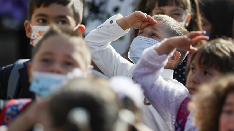 Ministerul Educației: Încep înscrierile la grădiniţă și creşă pentru anul şcolar 2025-2026