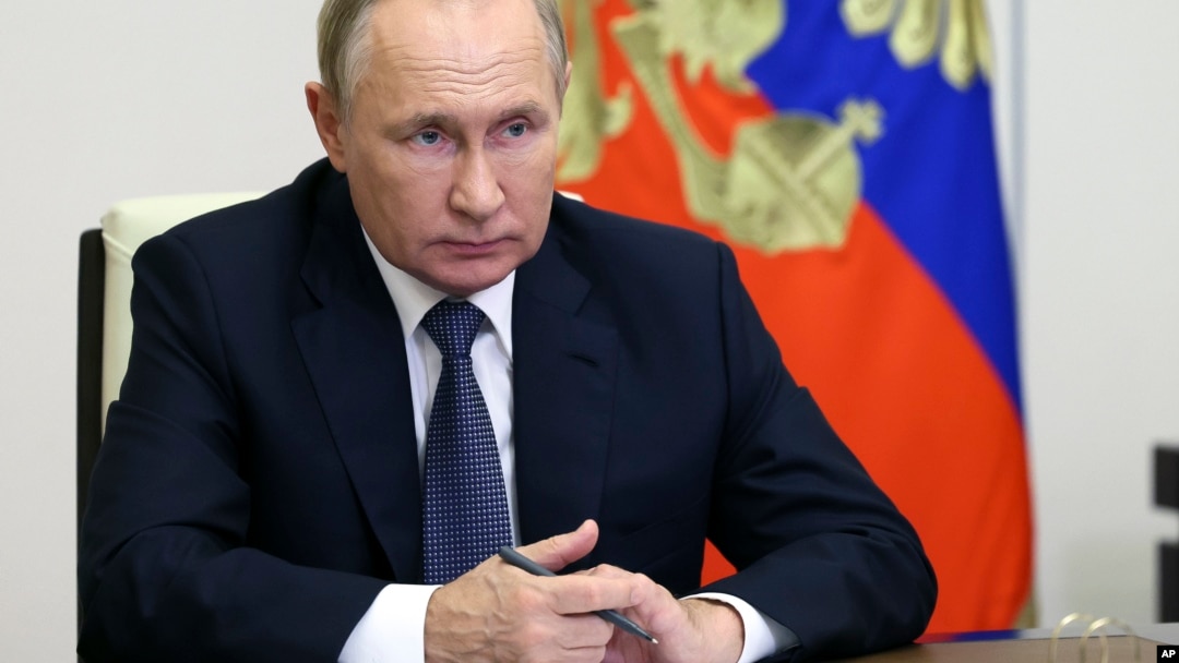 Russian President Vladimir Putin becomes the third serving head of state to be targeted in an arrest warrant from the ICC, along with Sudan's Omar al-Bashir and Libya's Muammar Qaddafi.