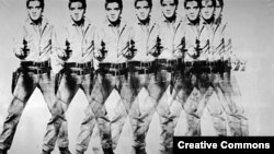 Cei opt Elvis ai lui Andy Warhol, 1963.