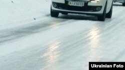 Рятувальники очікують на ожеледицю в більшості областей