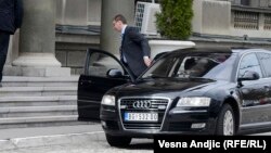 Konsultacije o kandidatu za novog premijera Srbije obavljaju predstavnici izbornih lista i predsednik države Aleksandar Vučić