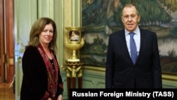 Stephanie Williams (left), the acting UN envoy to Libya, met with Russian Foreign Minister Sergei Lavrov in Moscow on October 16.