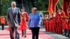 Cancelara germană Angela Merkel la Tirana, alături de premierul Edi Rama, Albania, 14 septembrie 2021.