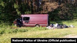 Cталося попутне зіткнення мікроавтобуса «Мерседес Спринтер» та вантажного автомобіля