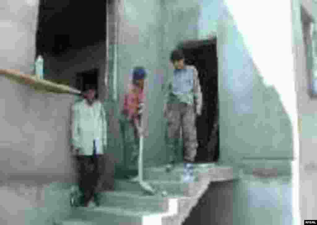 Russia -- construction workers (Tajiks) in Astrakhan (2005) - Tajik construction workers in Astrakhan, Russia (2005)