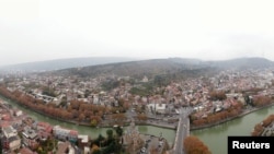 Թբիլիսի,  անօդաչու թռչող սարքով տեսարան։