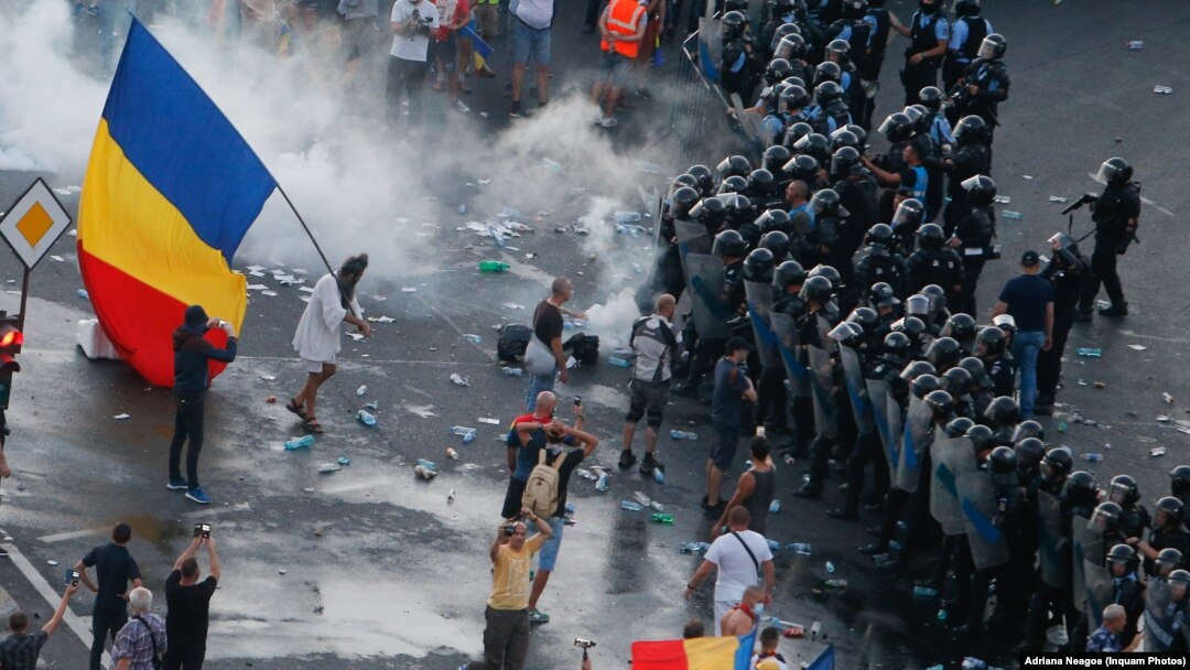 Imagine din timpul violențelor Jandarmeriei de la 10 august 2018