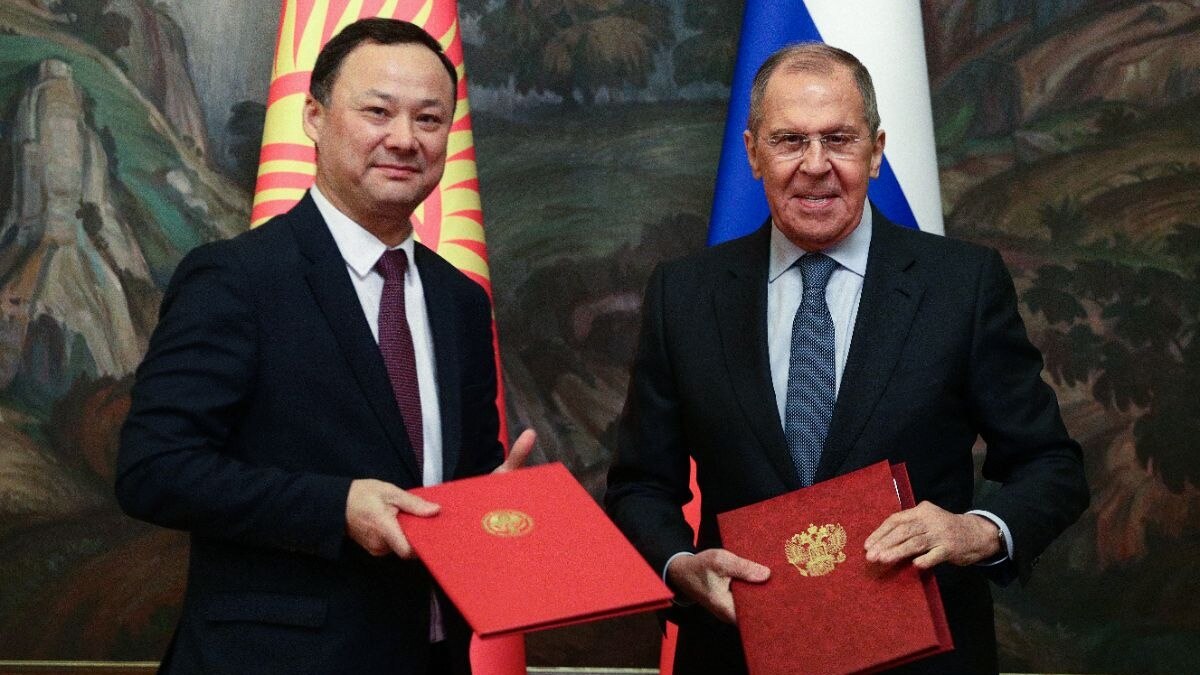 встреча киргизия. управделами кыргызстана кто. российско-киргизская межрегиональная конференция. кыргызстан нооруз юрта. встреча киргизия.