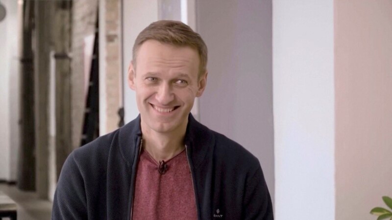 Германия Навальный менен өткөрүлгөн интервьюларды Орусияга тапшырды 