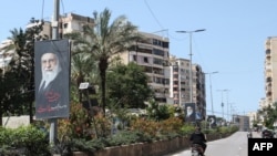 تصاویر علی خامنه‌ای در جنوب لبنان