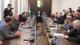  Слушания в парламенте с участием общественных и политических организаций