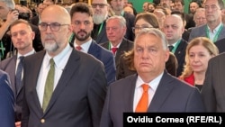 Premierul Ungariei, Viktor Orban, la Congresul UDMR, alături de președintele formațiunii, Kelemen Hunor. 