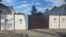 Grafiti sa likom ratnog zločinca Ratka Mladića na ogradi objekta Islamske zajednice u Somboru, u Vojvodini.