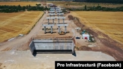 Imagine de pe lotul construit de compania din China, în iulie 2025. Deschiderea estimată pentru 2025 nu s-a concretizat.