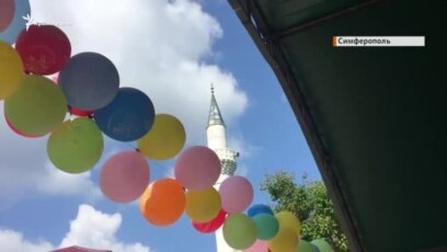 Олар порноларды үстелдің үстіне жайып салыпты. Қыздардың оргазмы торрент