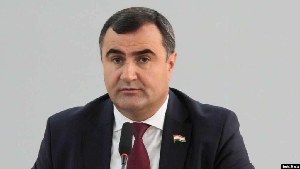 Ҳалокати Алишер Мирзонабот, раиси ВМКБ дар садамае дар Дарвоз